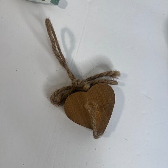 Grandma Grandmother Refrigerator Magnets & Wooden Heart Decor Lot of 5 MCM - Picture 7 of 9